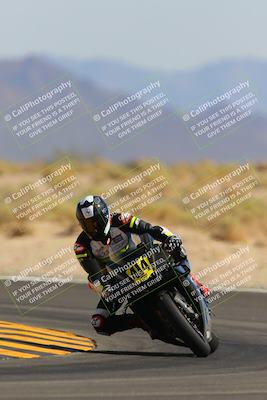 media/Oct-08-2022-SoCal Trackdays (Sat) [[1fc3beec89]]/Turn 16 (125pm)/